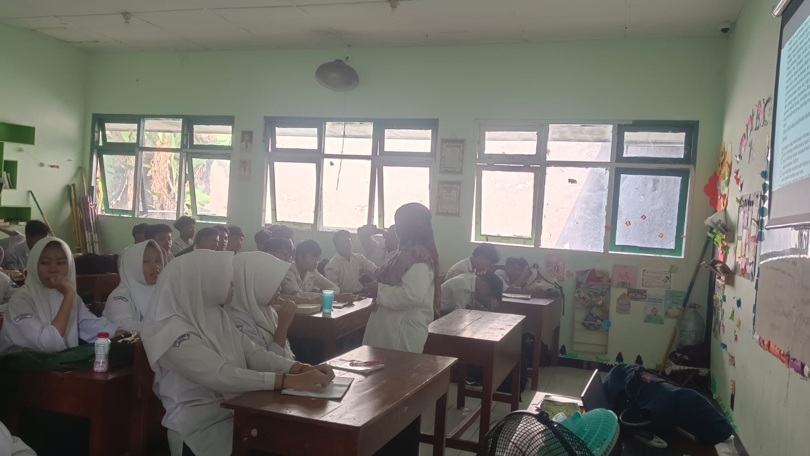 Siswa Kelas IX MTsN 9 Bantul Ikuti Pendalaman Materi IPA Jelang TKAD